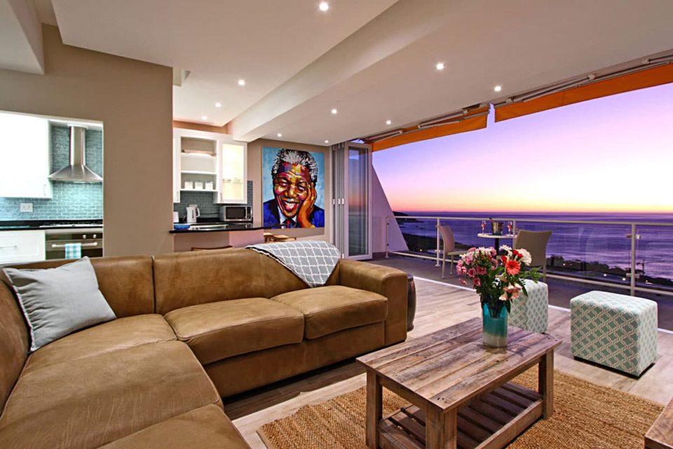 Sunset Cove - Living area
