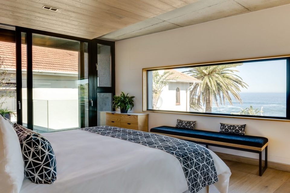 54-victoria-45711718