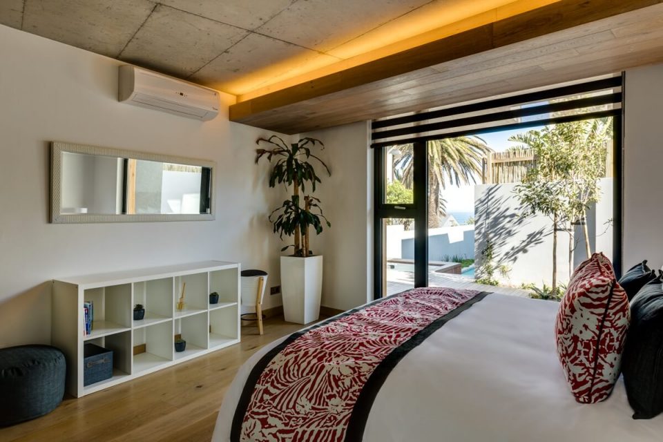 54-victoria-45711722