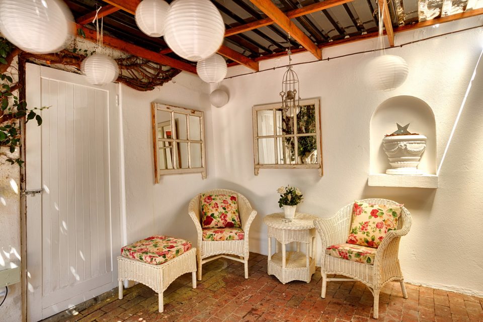 albert-cottage-45999809