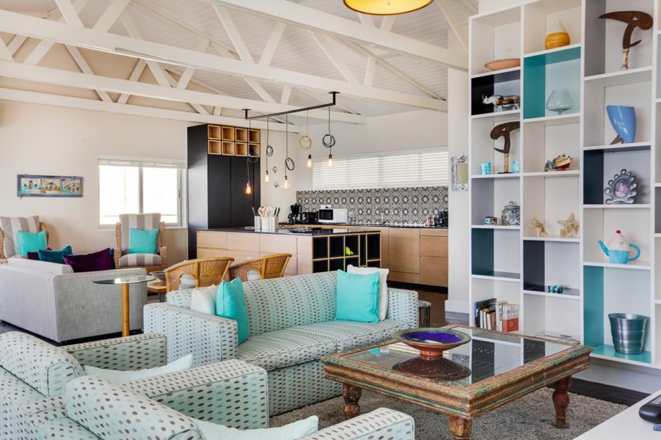 Valentine - Living & Kitchen area