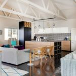 Valentine - Formal living area & Kitchen