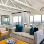 Valentine - Living area & Views