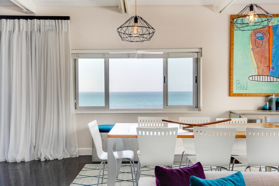 Valentine - Dining area