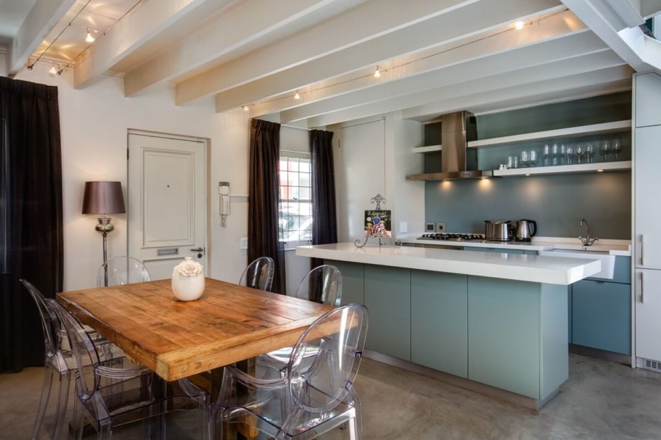 108-waterkant-49304022