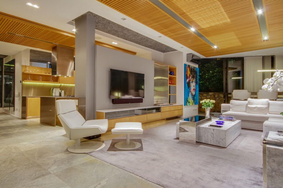 Geneva House - Tv lounge