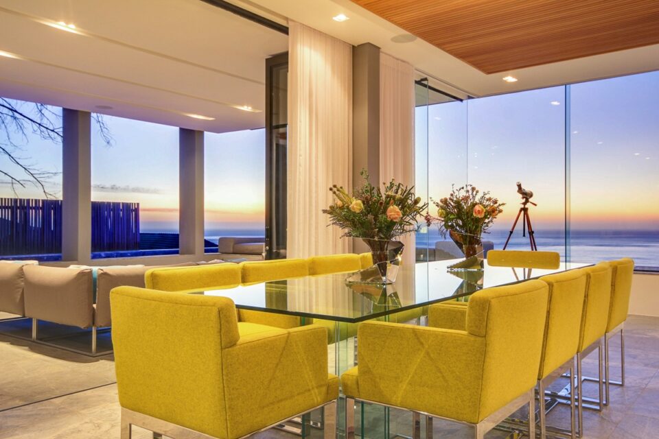 Geneva House - Dining room