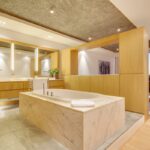 Geneva House - En-suite to master