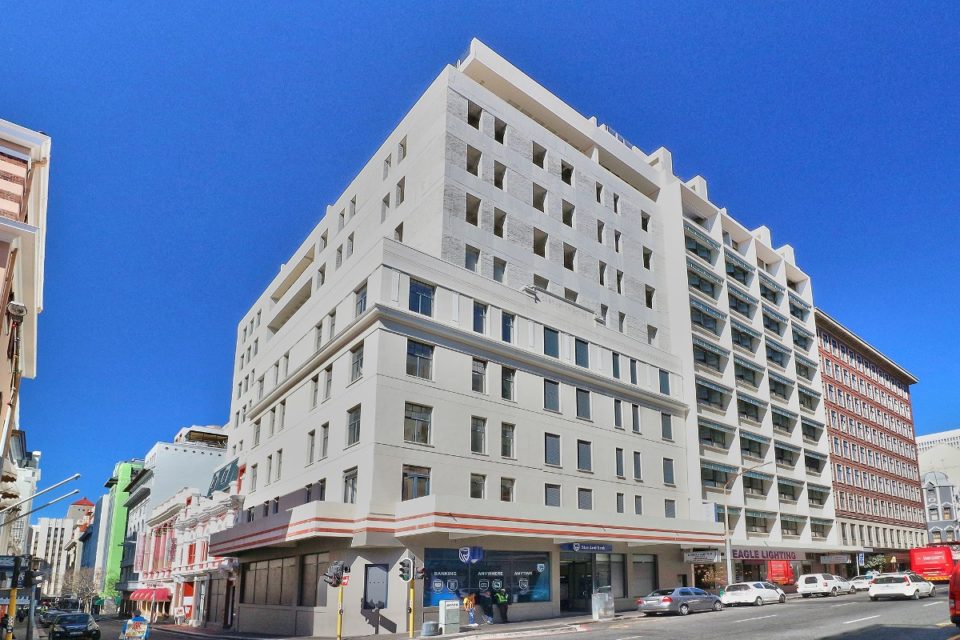 the-decks-1006-46331582