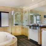 Bakoven Blue - En-suite to master bedroom