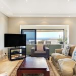 Bakoven Blue - Living area & TV