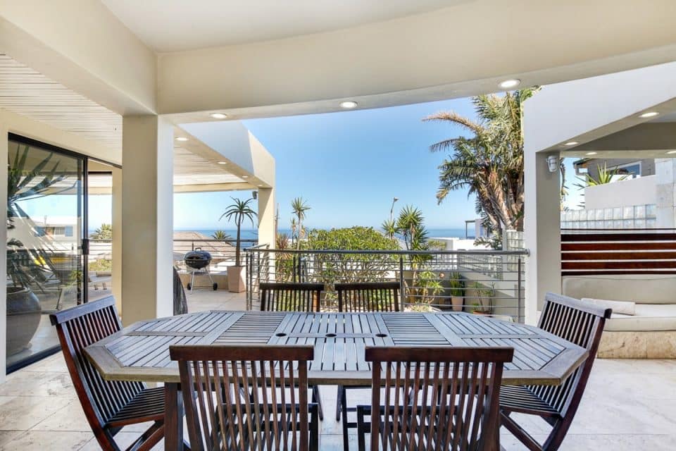 Bakoven Blue - Outdoor seating