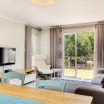 Sutton Place - Lounge & TV