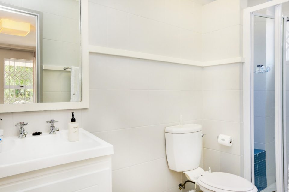 Sutton Place - En-suite