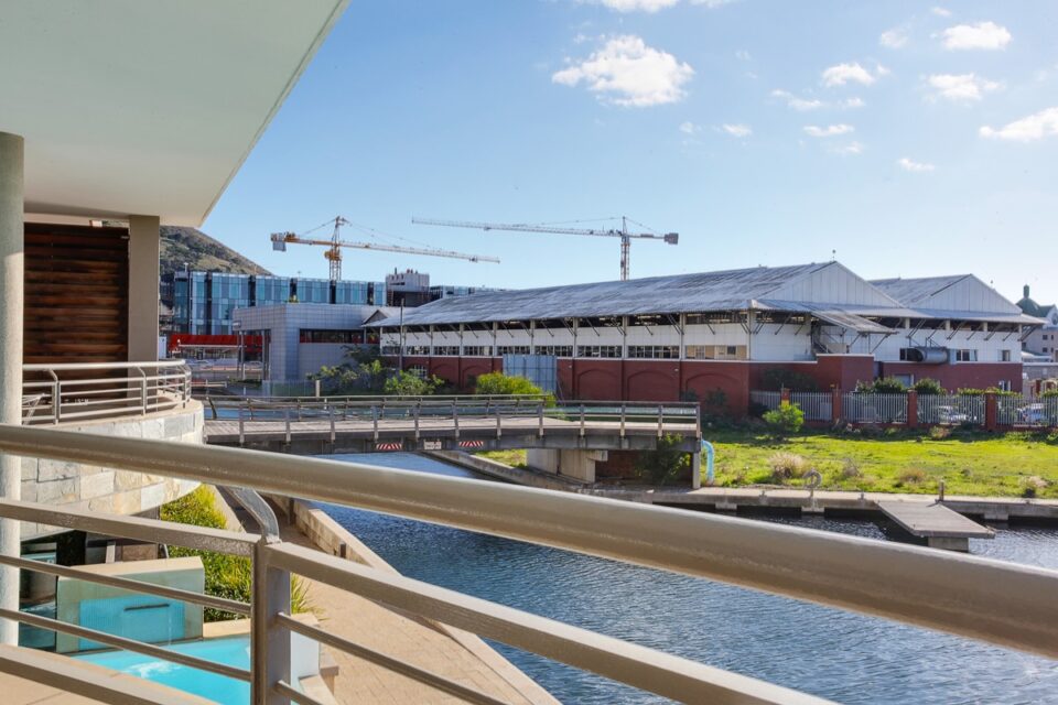 Canal Quays 205 - Balcony