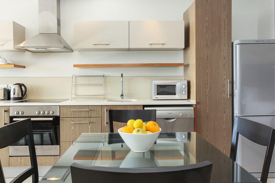 Canal Quays 205 - Kitchen