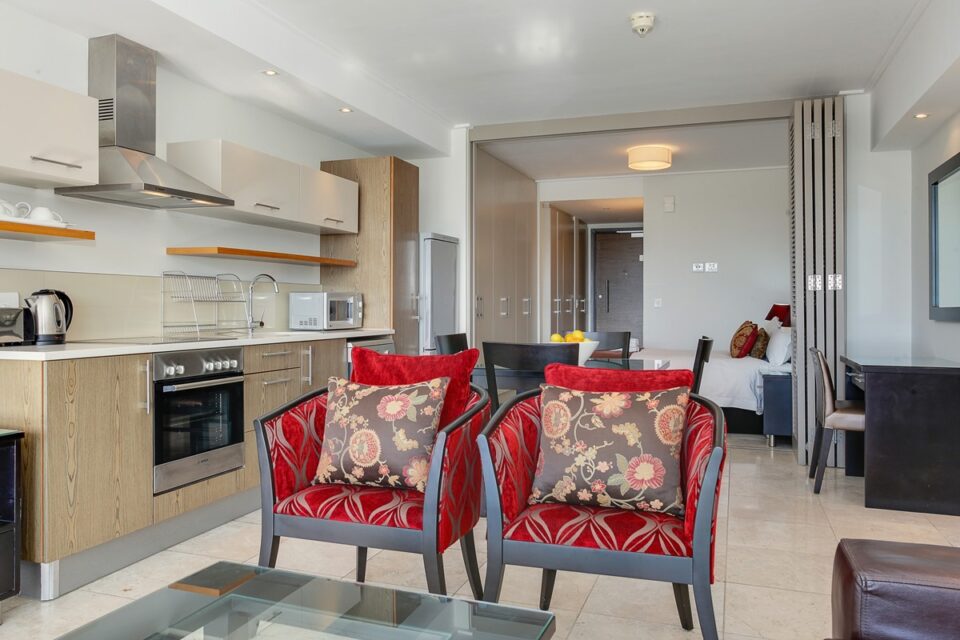 Canal Quays 205 - Living room and kitchen