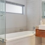 Harbour Edge 303 - Bath