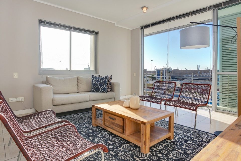 Harbour Bridge 317 - Living area & Views