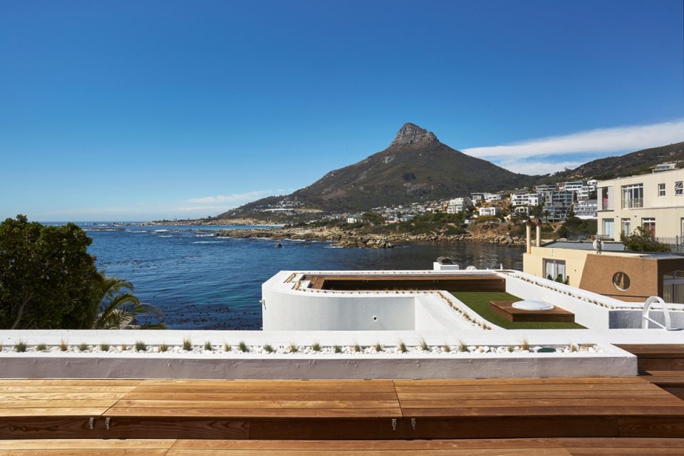 Beta Beach - Sea & Mountain Views