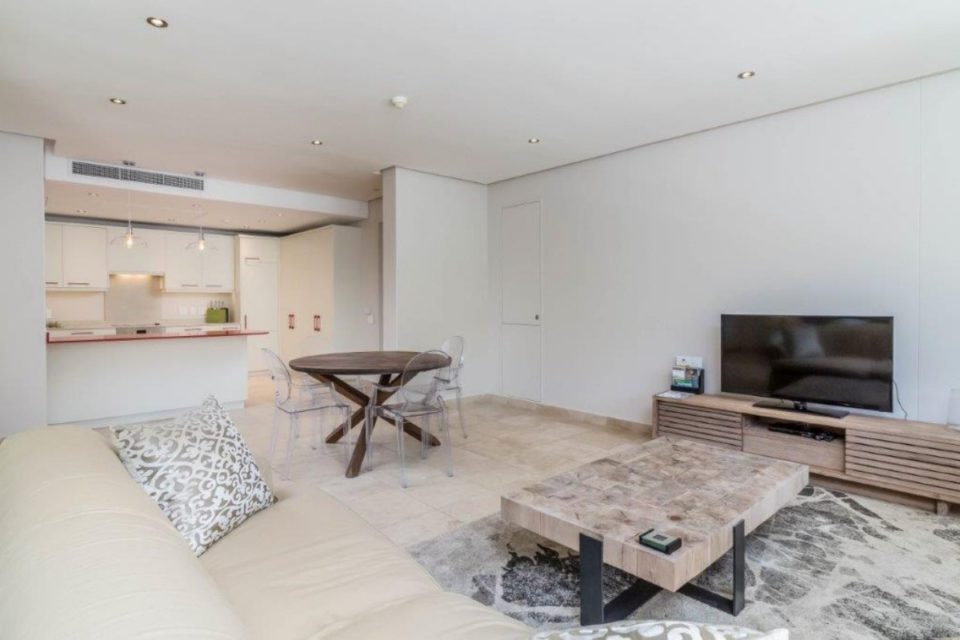 helenslee-002-60552408