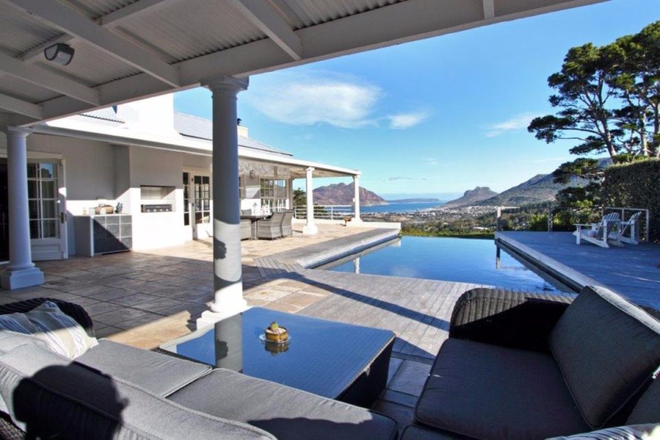 mountain-home-42972551