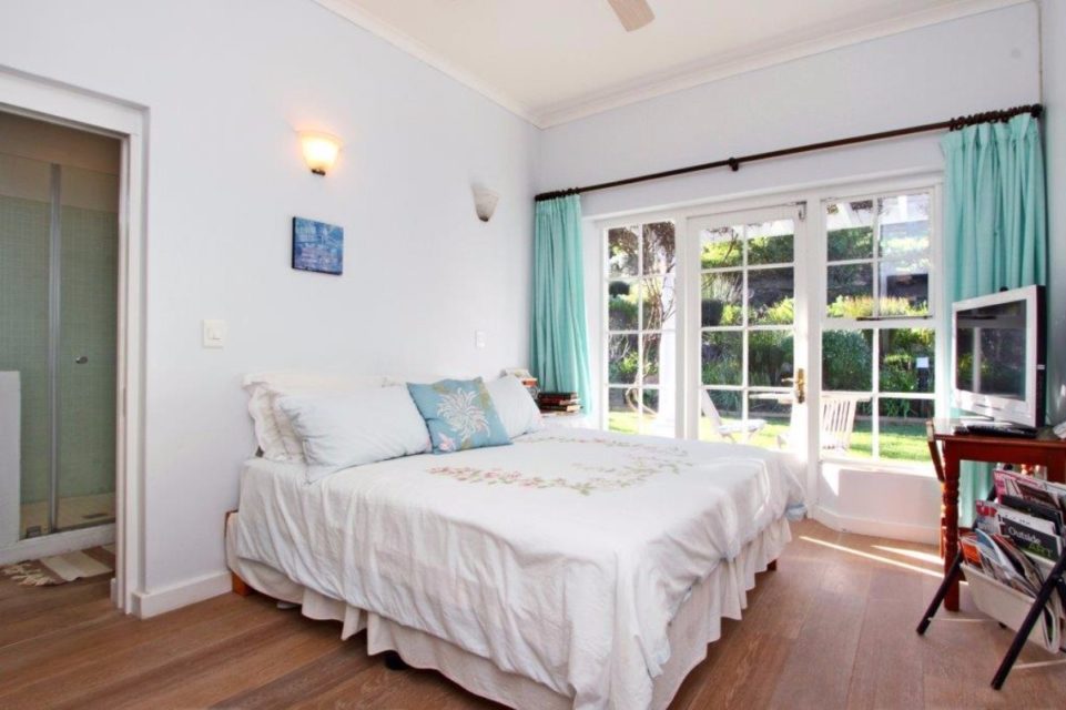 mountain-home-42972594