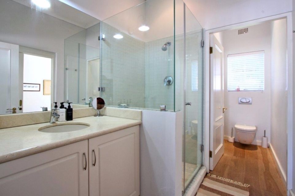 mountain-home-42972595