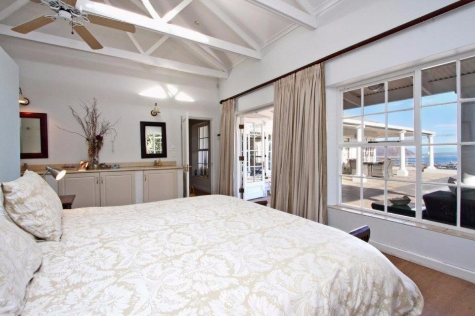 mountain-home-42972596