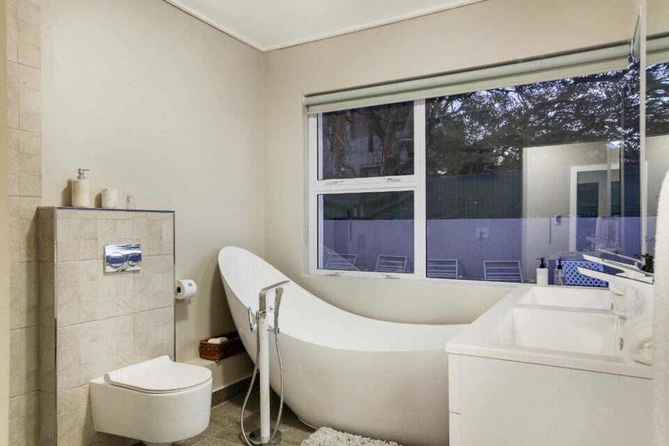 Houghton Views - Bathroom