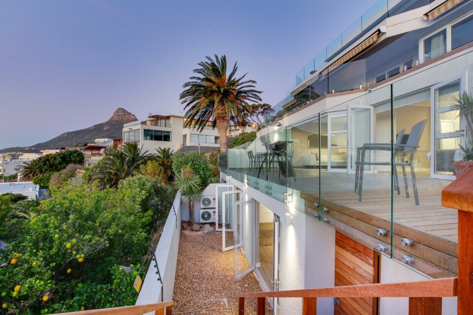 Houghton Views - Facade