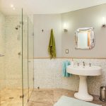 bungalow-25-79325647