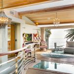 bungalow-25-79325653