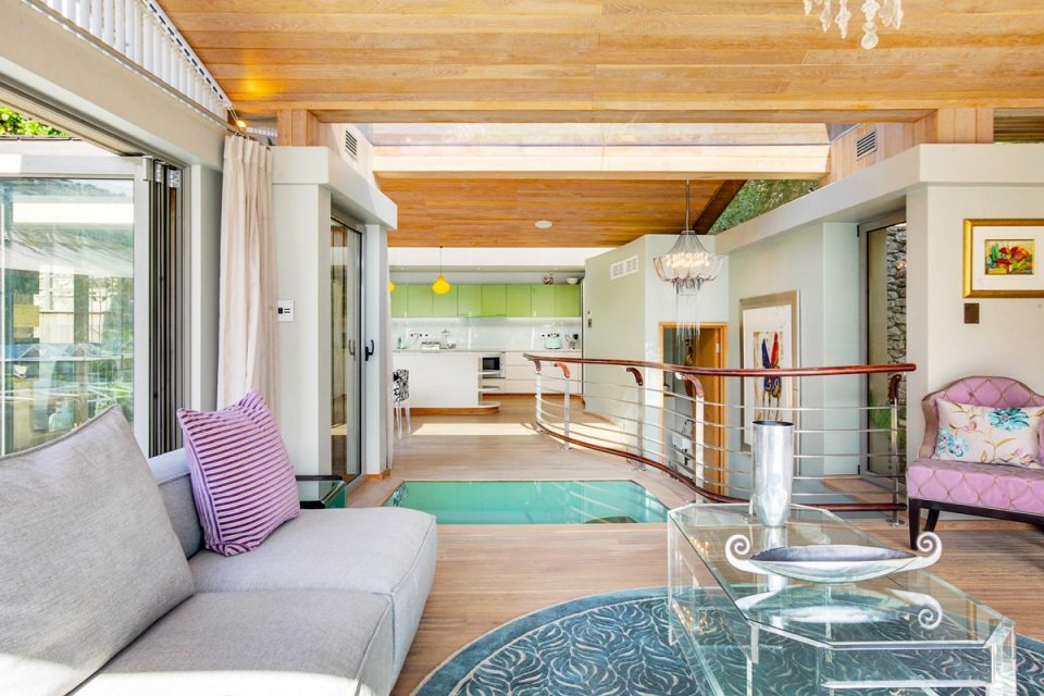 bungalow-25-79325657