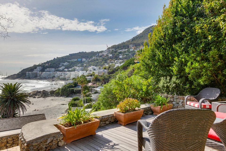 bungalow-25-79325665