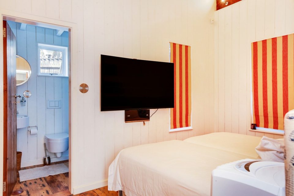 bungalow-26-79325990