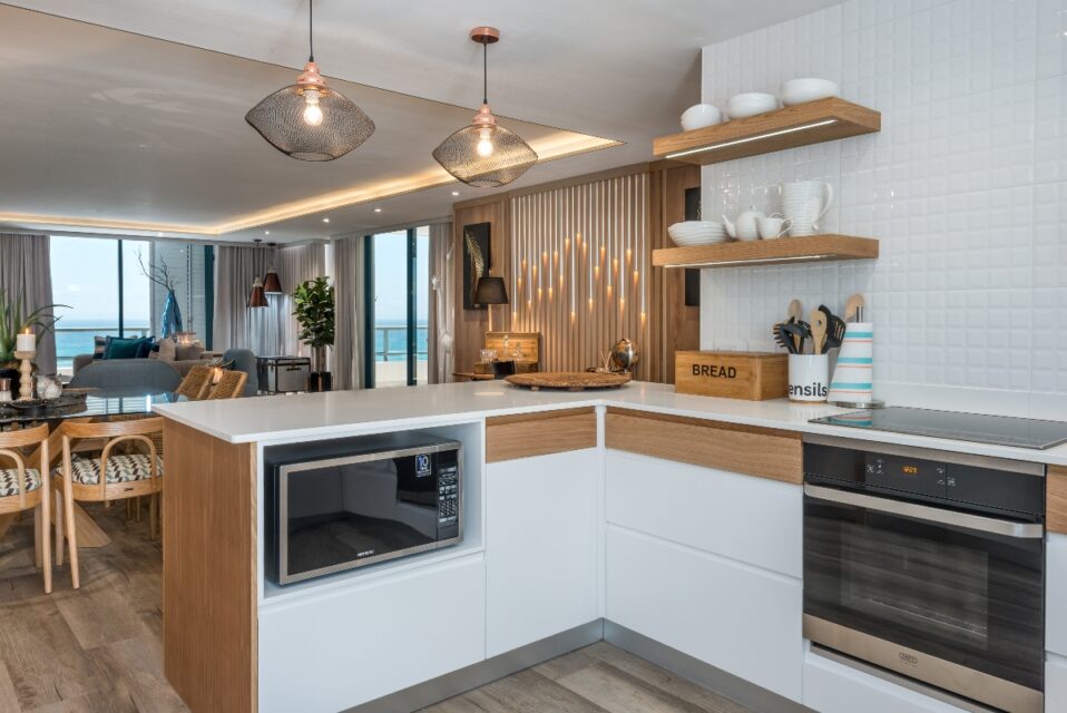 9 On Nautica - Kitchen