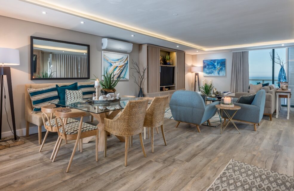 9 On Nautica - Living & Dining area