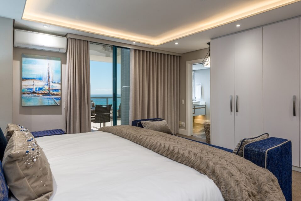 9 On Nautica - Master bedroom & Views