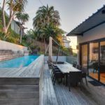 Happy Days - Swimming pool & seating