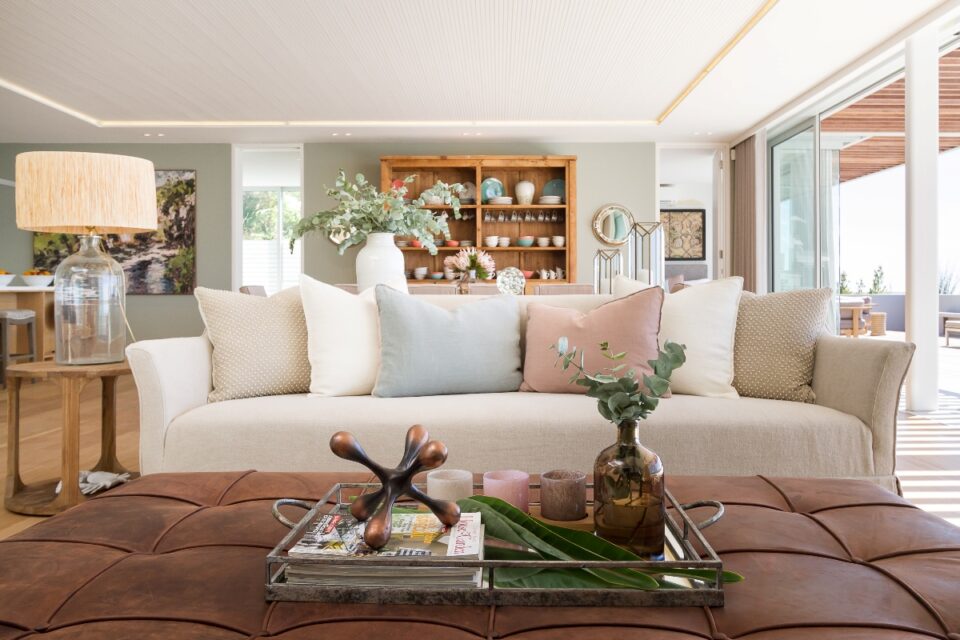 Topaz Ocean View Penthouse - Living room