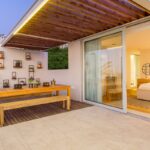 Topaz Ocean View Penthouse - Balcony dining