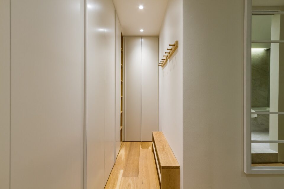 Topaz Ocean View Penthouse - Wardrobe in master