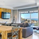 Nelson on the Bay - Living & dining