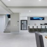 Apostles Views - Open-plan living area