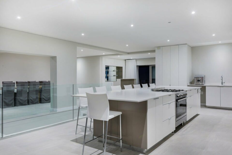 Apostles Views - Breakfast bar