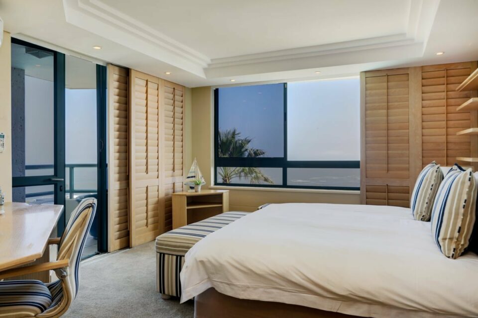 17 on Nautica - Master bedroom