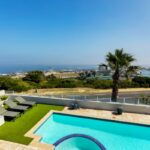 17 on Nautica - Views & pool