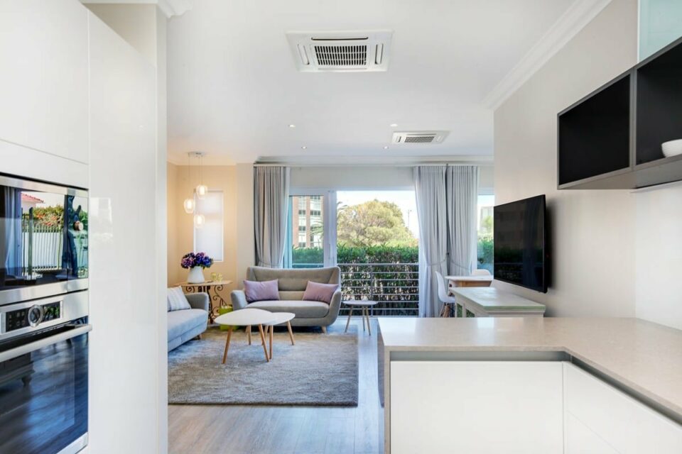 A SilverTide - Kitchen