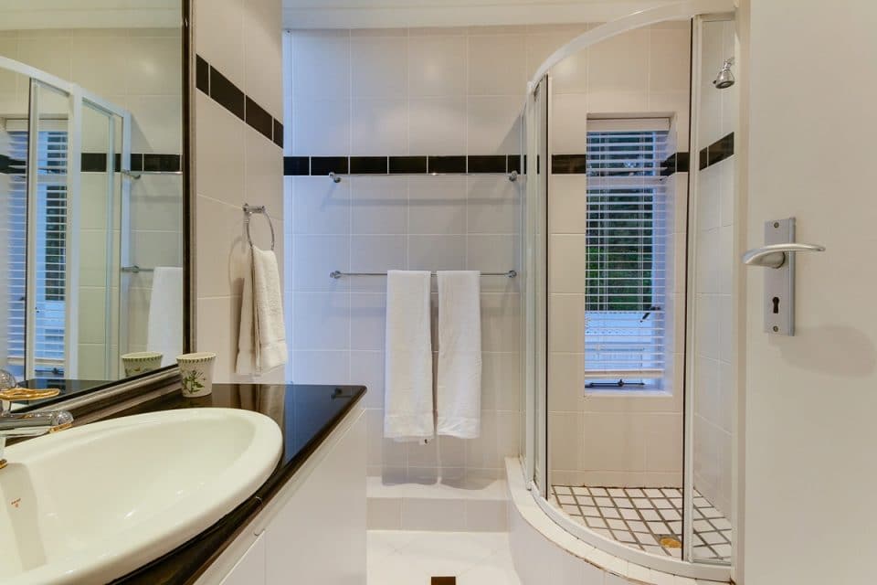 Águila Views - En-suite to maste bedroom